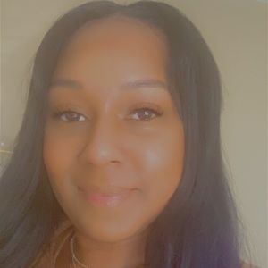 Meet your Posher, Krystal